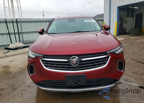 2022 Buick Envision Essence z USA, uszkodzony, nr VIN LRBFZNR44ND032340